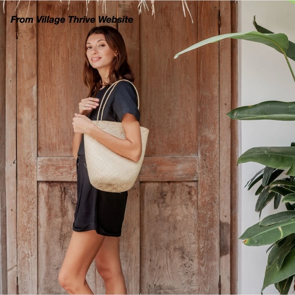 GUC: VILLAGE THRIVE PRAYA DAY BAG IN NATURAL (O/S) - Picture 3 of 9